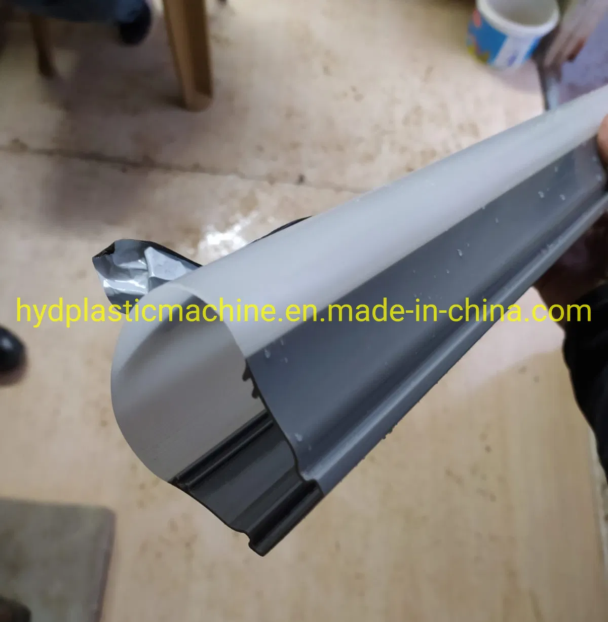 Extrusão da tampa da lâmpada do abajur do diodo emissor de luz de PC/PMMA que faz a máquina/linha de produção